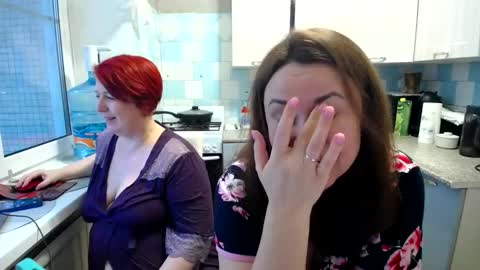 Tatiana 43 curvy sexy body and Joanna redhead 39 years online show from 01.22.25