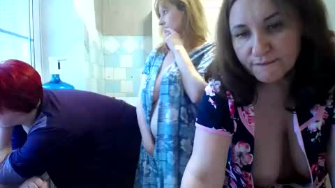 Tatiana 43 curvy sexy body and Joanna redhead 39 years online show from 01.27.25
