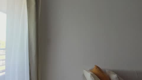 Snapshot of donnna19 chatting on 01.15.25 Donatella online show from 01.15.25