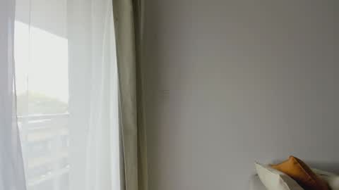 Snapshot of donnna19 chatting on 01.21.25 Donatella online show from 01.21.25