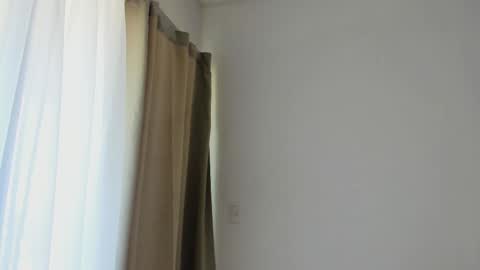 Snapshot of donnna19 chatting on 03.10.25 Donatella online show from 03.10.25