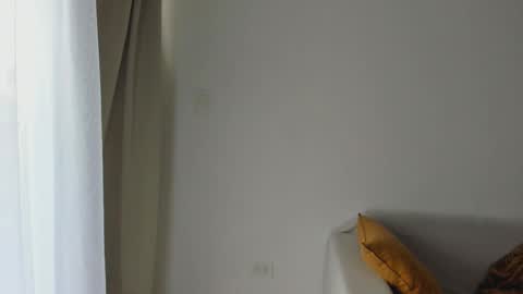 Snapshot of donnna19 chatting on 03.11.25 Donatella online show from 03.11.25