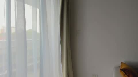 Snapshot of donnna19 chatting on 03.12.25 Donatella online show from 03.12.25