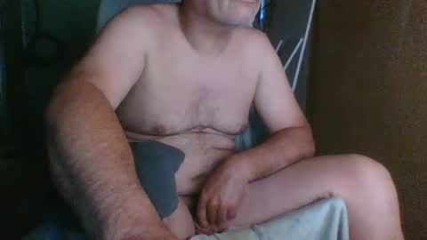 Snapshot of dontwalkonthegrass2 chatting on 07.02.26 frenchfirefighter online show from 07.02.26