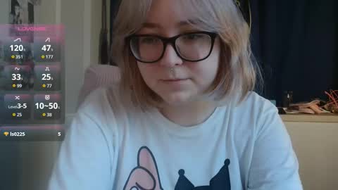 Snapshot of doriabodford chatting on 10.23.25 Lola online show from 10.23.25