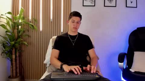 dorian_mystery online show from 12.15.25