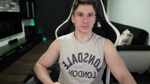 Dorian Reyes online show from 03.04.25