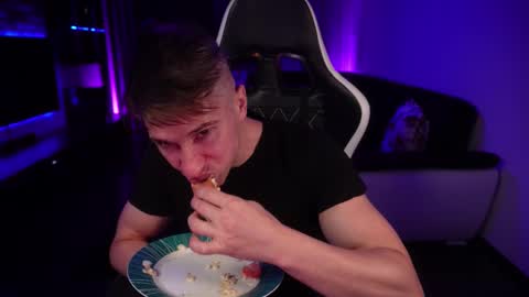 Dorian Reyes online show from 09.14.25