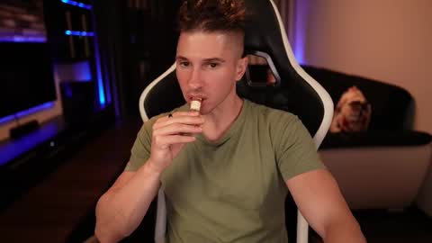 Dorian Reyes online show from 09.18.25