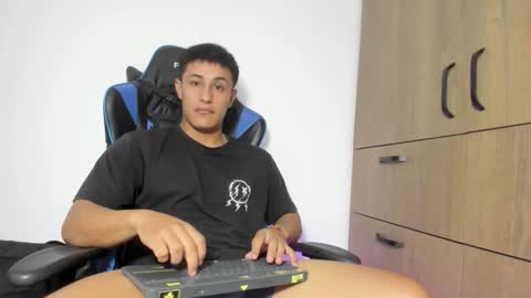 dorman_boy online show from 01.08.26