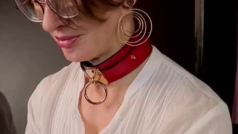 Snapshot of dorothy_meyer chatting on 10.09.25 Dorothy Next stream on Monday at 3am-9am online show from 10.09.25