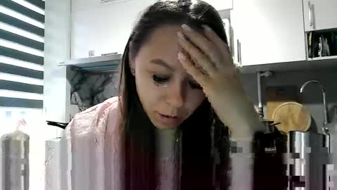 Dorrie Ann online show from 11.03.25