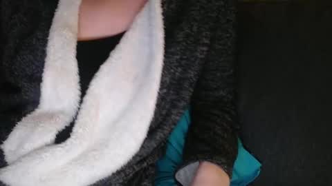 Snapshot of douce_elsa chatting on 12.02.24 Douce Elsa online show from 12.02.24
