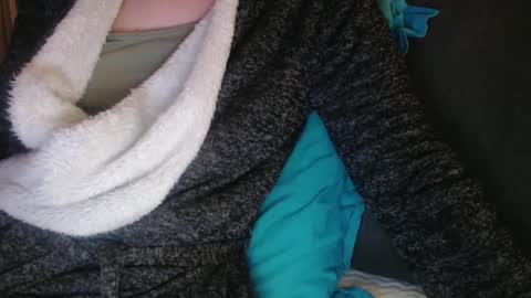 Snapshot of douce_elsa chatting on 01.27.25 Douce Elsa online show from 01.27.25