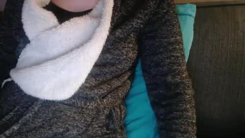 Snapshot of douce_elsa chatting on 02.21.25 Douce Elsa online show from 02.21.25