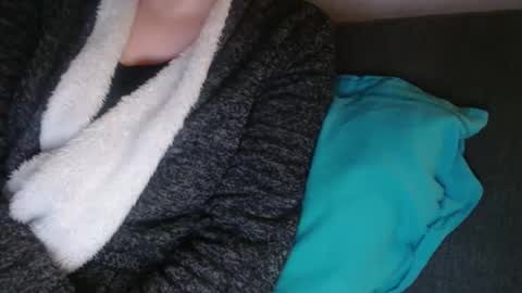 Snapshot of douce_elsa chatting on 02.26.25 Douce Elsa online show from 02.26.25