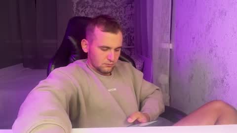 Snapshot of douglas_666 chatting on 09.16.25 douglas_666 online show from 09.16.25