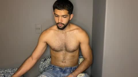 Snapshot of douglasskingjr chatting on 02.21.25 douglasskingjr online show from 02.21.25