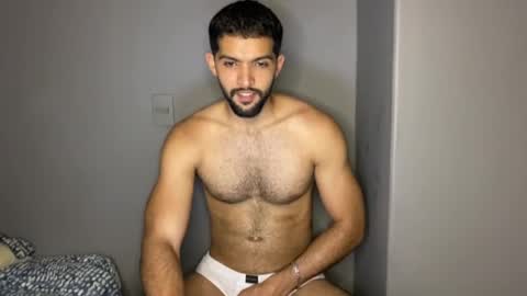 Snapshot of douglasskingjr chatting on 02.25.25 douglasskingjr online show from 02.25.25