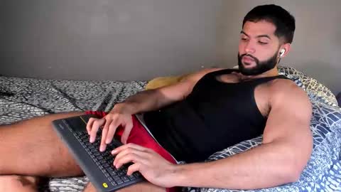 Snapshot of douglasskingjr chatting on 09.11.25 douglasskingjr online show from 09.11.25