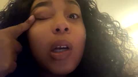 dove_love22 online show from 11.06.25