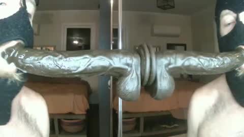 Snapshot of dpthroatorallybi chatting on 09.29.25 dpthroatorallybi online show from 09.29.25