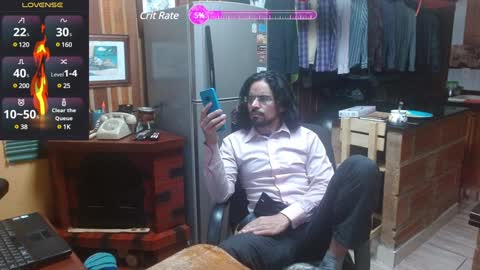 Snapshot of dr_simon84 chatting on 12.24.24 Dr Simon online show from 12.24.24