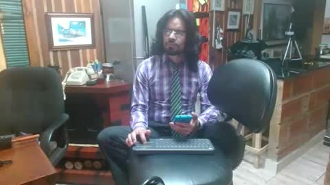 Snapshot of dr_simon84 chatting on 01.27.25 Dr Simon online show from 01.27.25