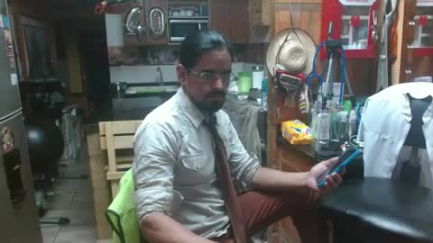 Snapshot of dr_simon84 chatting on 02.14.25 Dr Simon online show from 02.14.25