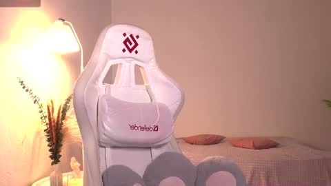 Snapshot of dragon_ink chatting on 10.28.25 Lisbeth Salander online show from 10.28.25