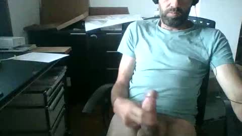 Snapshot of dragonflyy83 chatting on 10.24.25 dragonflyy83 online show from 10.24.25