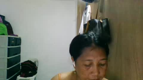 Snapshot of dragonlady402 chatting on 02.19.26 Dragon Lady online show from 02.19.26