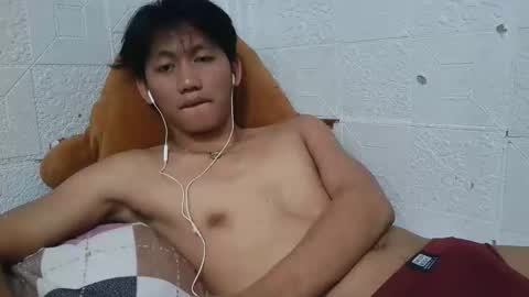 Snapshot of drain_me29 chatting on 11.04.25 drain_me29 online show from 11.04.25