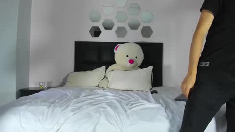 Drake and Zara online show from 11.06.25