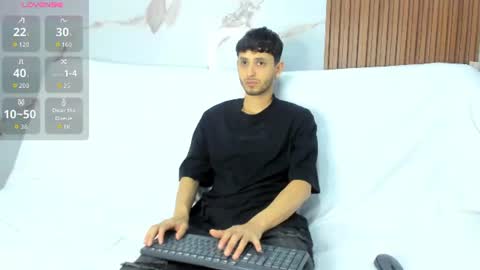 Snapshot of drake_and_zara chatting on 07.18.26 Drake and Zara online show from 07.18.26