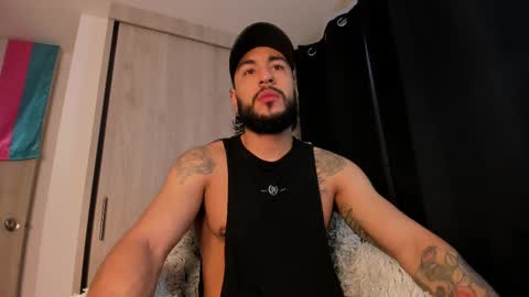 Snapshot of drake_jackson11 chatting on 02.24.25 drake jackson11 online show from 02.24.25