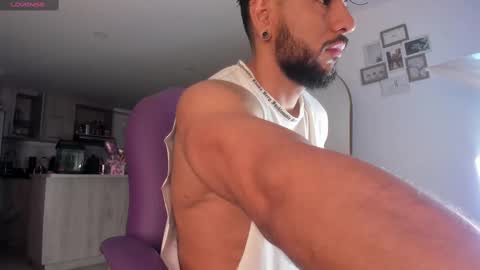 Snapshot of drake_jackson11 chatting on 09.21.25 drake jackson11 online show from 09.21.25