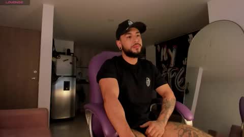 Snapshot of drake_jackson11 chatting on 09.27.25 drake jackson11 online show from 09.27.25