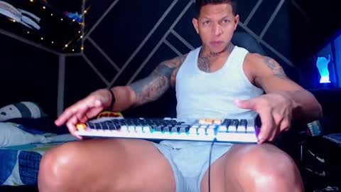 Drake online show from 10.13.25