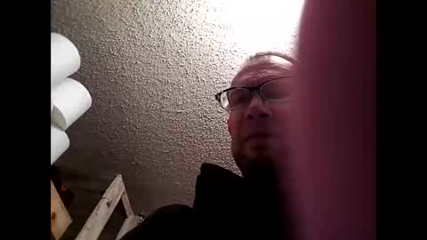 Snapshot of drakefimon chatting on 12.20.25 drakefimon online show from 12.20.25