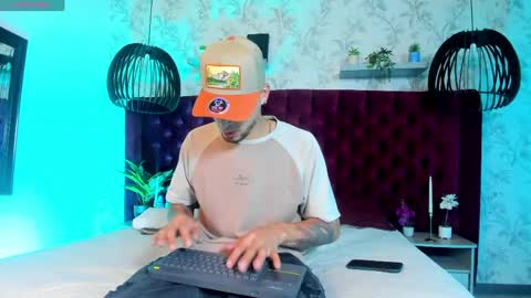 Snapshot of drakeneumann chatting on 05.12.26 Drake Neuman online show from 05.12.26