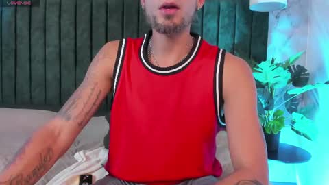 Snapshot of drakeneumann chatting on 07.07.26 Drake Neuman online show from 07.07.26