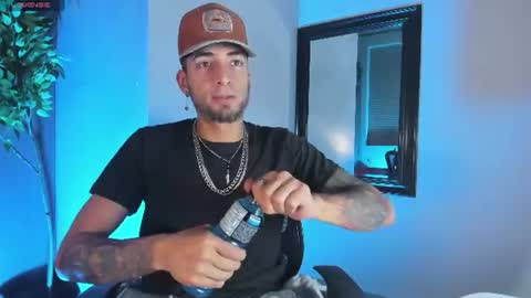 Snapshot of drakeneumann chatting on 07.12.26 Drake Neuman online show from 07.12.26