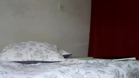 Snapshot of drakesonxx chatting on 09.26.25 Andrs Independent Model online show from 09.26.25