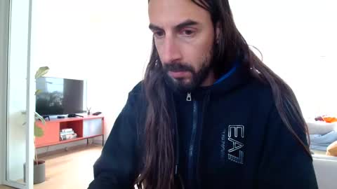 new profile Aircum99  online show from 05.12.26