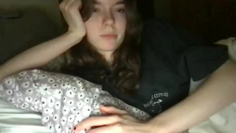 Snapshot of dream1girl_ chatting on 03.01.25 ur dream girl online show from 03.01.25