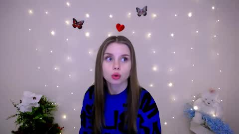 Snapshot of dream_mari chatting on 02.16.26 Mari online show from 02.16.26