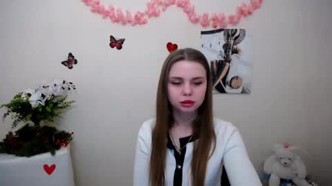 Snapshot of dream_mari chatting on 02.24.26 Mari online show from 02.24.26