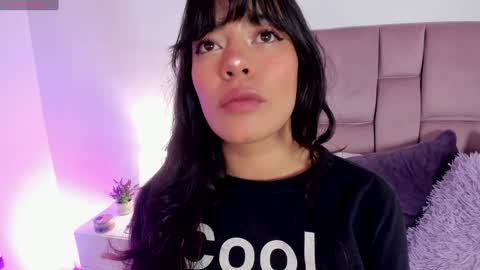 Snapshot of dream_vibes chatting on 12.18.24 Alina online show from 12.18.24
