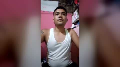 Snapshot of dreamboy_pinoy98 chatting on 08.07.26 dreamboy_pinoy98 online show from 08.07.26